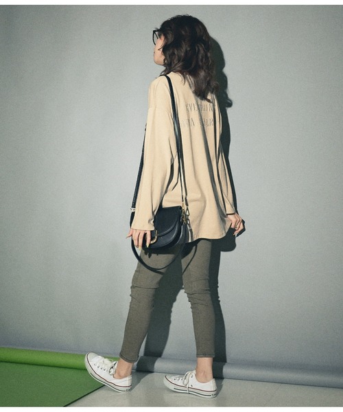 ANAP（アナップ）の「フロントツイストバック刺繍ロンT（Tシャツ/カットソー・レディース・ホワイト/ベージュ/カーキ/スミクロ・FREE）」の10枚目の写真