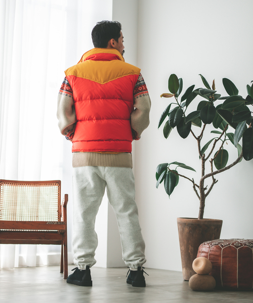 JOURNAL STANDARD(ジャーナルスタンダード)の「【Frostline/フロストライン×JOURNAL STANDARD】別注 ダウン ベスト(ダウンベスト・メンズ・レッド/ボルドー・MEDIUM/LARGE)」の12枚目の写真