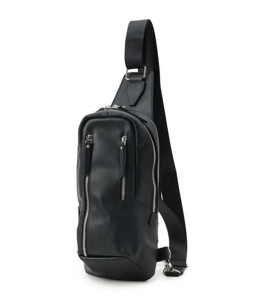 tk.TAKEO KIKUCHI(ティーケータケオキクチ)の「レザー縦型ボディバッグ(ボディバッグ/ウエストポーチ・レディース・ブラック/ダークブラウン・00)」の2枚目の写真