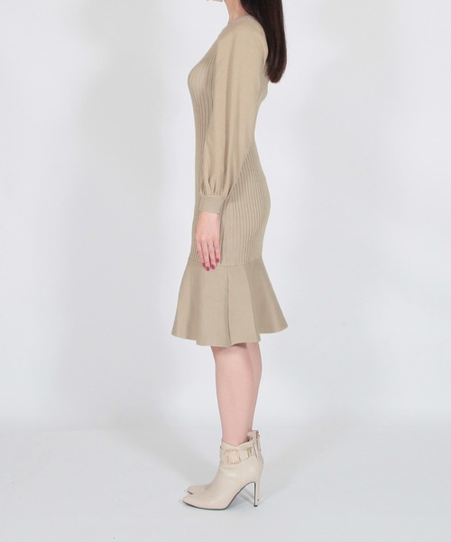 Julia Boutique（ジュリアブティック）の「ミディアム丈・バルーンスリーブマーメイドニットワンピース/22555（ワンピース・レディース・ブラック/モカ/ピンク/アイボリー/グレイッシュベージュ/グレー・MEDIUM）」の20枚目の写真