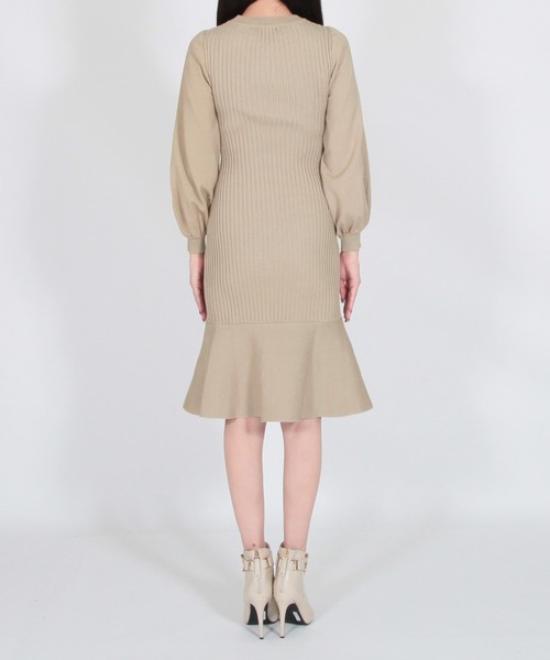 Julia Boutique（ジュリアブティック）の「ミディアム丈・バルーンスリーブマーメイドニットワンピース/22555（ワンピース・レディース・ブラック/モカ/ピンク/アイボリー/グレイッシュベージュ/グレー・MEDIUM）」の21枚目の写真