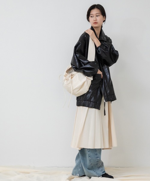 HEILIS(ヘイリス)の「大容量キャンバスショルダーバッグ / メッセンジャーバッグ コットン(メッセンジャーバッグ・レディース・ブラック/アイボリー/カーキ・FREE)」の19枚目の写真