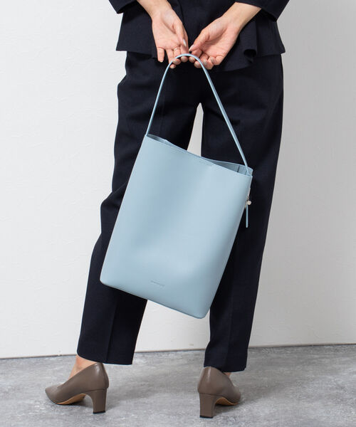 NOLLEY’S Sophi（ノーリーズソフィ）の「メタルマンテルワンハンドルバッグ M（トートバッグ・レディース・ブラック/ベージュ/サックスブルー・FREE）」の12枚目の写真