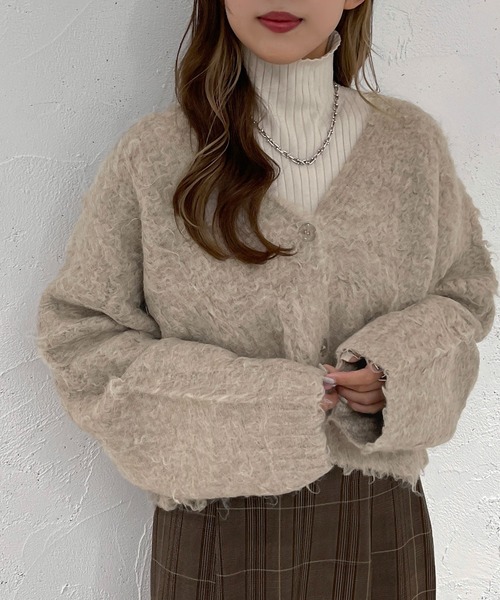 apres jour mignon（アプレジュールミニョン）の「シャギーショートカーディガン【ZOZOTOWN限定アイテム】（カーディガン/ボレロ・レディース・ベージュ/ブルー/パープル/ネイビー・フリー/X-LARGE）」の21枚目の写真
