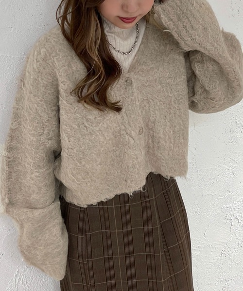 apres jour mignon（アプレジュールミニョン）の「シャギーショートカーディガン【ZOZOTOWN限定アイテム】（カーディガン/ボレロ・レディース・ベージュ/ブルー/パープル/ネイビー・フリー/X-LARGE）」の22枚目の写真