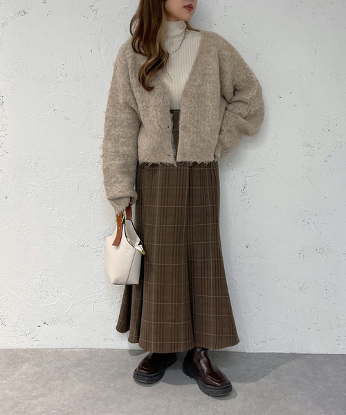 apres jour mignon（アプレジュールミニョン）の「シャギーショートカーディガン【ZOZOTOWN限定アイテム】（カーディガン/ボレロ・レディース・ベージュ/ブルー/パープル/ネイビー・フリー/X-LARGE）」の9枚目の写真