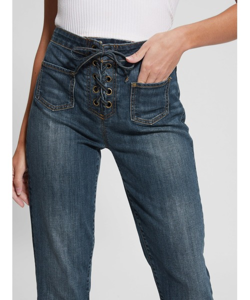 Guess（ゲス）の「Harlow Lace-Up Flare Jeans（デニムパンツ・レディース・インディゴブルー・25inch/26inch/24inch/27inch）」の6枚目の写真