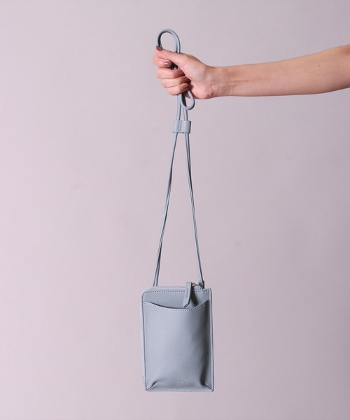 Legato Largo（レガートラルゴ）の「(LF)【Legato Largo】フェイクレザー スマホショルダー バッグ（ショルダーバッグ・レディース・グレイッシュベージュ/ブラック/グレイッシュブルー/グレー・ONE SIZE）」の12枚目の写真