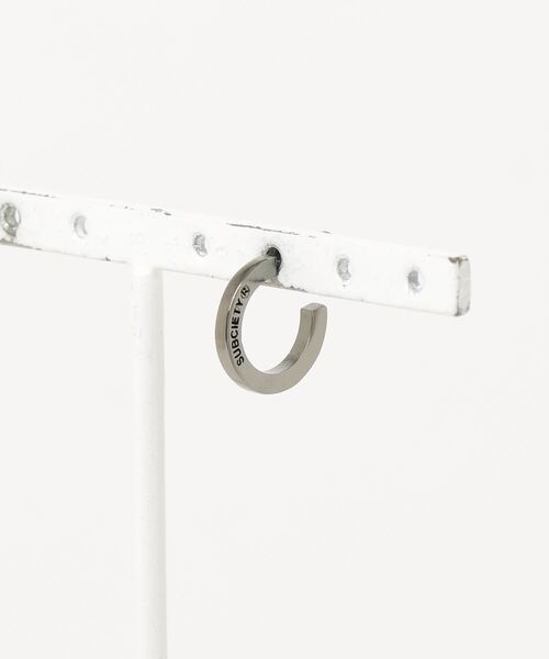 Subciety（サブサエティ）の「PIERCE（ピアス（片耳用）・メンズ・ゴールド/シルバー/ブラック・FREE）」の8枚目の写真