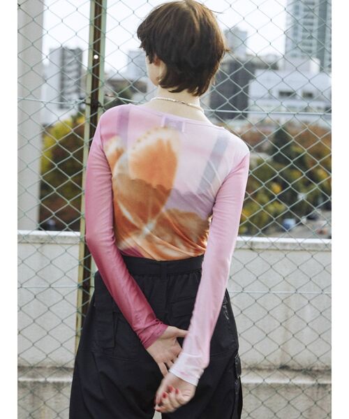 jouetie(ジュエティ)の「ネガシアーフィットトップス(Tシャツ/カットソー・レディース・ピンク/ブラック/パープル・MEDIUM)」の13枚目の写真
