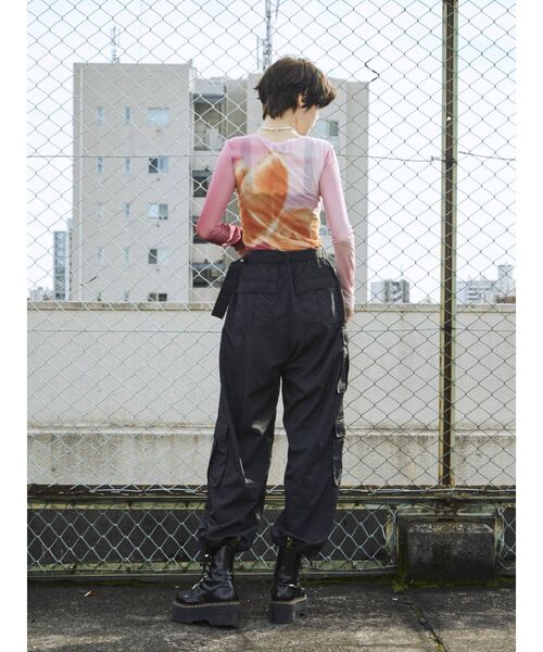 jouetie(ジュエティ)の「ネガシアーフィットトップス(Tシャツ/カットソー・レディース・ピンク/ブラック/パープル・MEDIUM)」の17枚目の写真