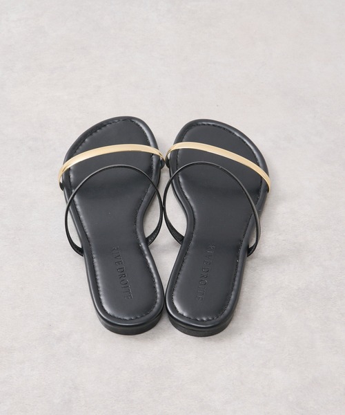 RIVE DROITE(リヴドロワ)の「シンプルデザインにメタリックが映える/メタリックラインサンダル(サンダル・レディース・ブラック/ベージュ・S/M/L)」の9枚目の写真