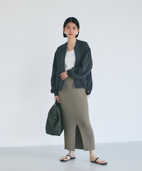 RIVE DROITE(リヴドロワ)の「シンプルデザインにメタリックが映える/メタリックラインサンダル(サンダル・レディース・ブラック/ベージュ・S/M/L)」の14枚目の写真