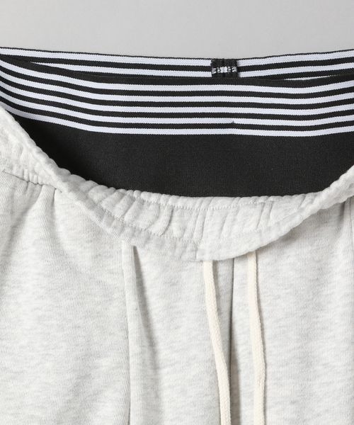 JEANASIS（ジーナシス）の「ウエストドロストスウェットルーズパンツ/190351（スウェットパンツ・レディース・ブラック/グレー/ブルー・FREE）」の4枚目の写真