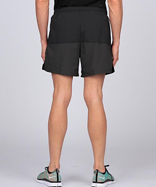 NIKE（ナイキ）の「NIKE（ナイキ） 5インチ カラーブロック ショート（その他パンツ・メンズ・ブラック/ダークグレー/ネイビー・MEDIUM/X-LARGE/SMALL/LARGE）」の15枚目の写真