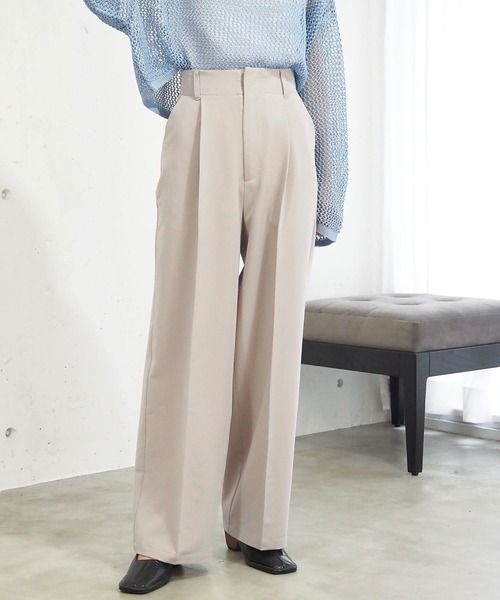 tiptop(ティップトップ)の「【3サイズ展開/web限定アイテム】センタープレスワイドパンツ(スラックス・レディース・ブラック/グレー/チャコールグレー/ライトベージュ/A/B・M/S/L)」の4枚目の写真