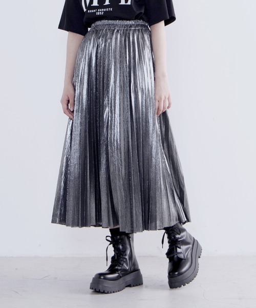 Figments（フィグメンツ）の「メタリックプリーツロングスカート（スカート・レディース・ブラック/シルバー・FREE）」の2枚目の写真