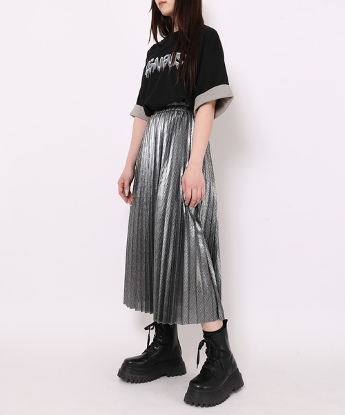 Figments（フィグメンツ）の「メタリックプリーツロングスカート（スカート・レディース・ブラック/シルバー・FREE）」の3枚目の写真