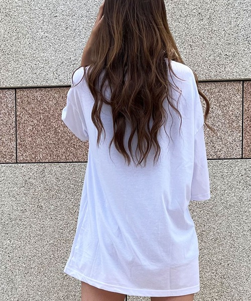 GLAMOROUS JANE(グラマラスジェーン)の「CLASSICエンボスTシャツ(Tシャツ/カットソー・レディース・ホワイト/レッド/ブラック/チャコールグレー/ネイビー/ベージュ/杢グレー・FREE)」の10枚目の写真
