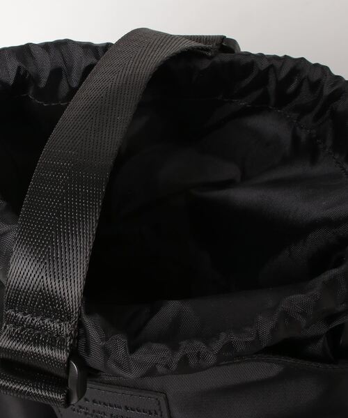 SPRUCE（スプルース）の「EM:SPRUCE パテッド巾着2WAYショルダー ペットボトル 　水筒バッグ（ショルダーバッグ・レディース・ブラック/グレイッシュベージュ/ラベンダー・FREE）」の7枚目の写真