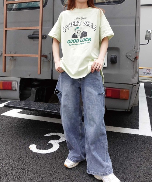 CORNERS（コーナーズ）の「STREET BEARプリントTシャツ（Tシャツ/カットソー・レディース・スミクロ/イエロー/ミント/レッド/サックスブルー/オフホワイト・FREE）」の13枚目の写真