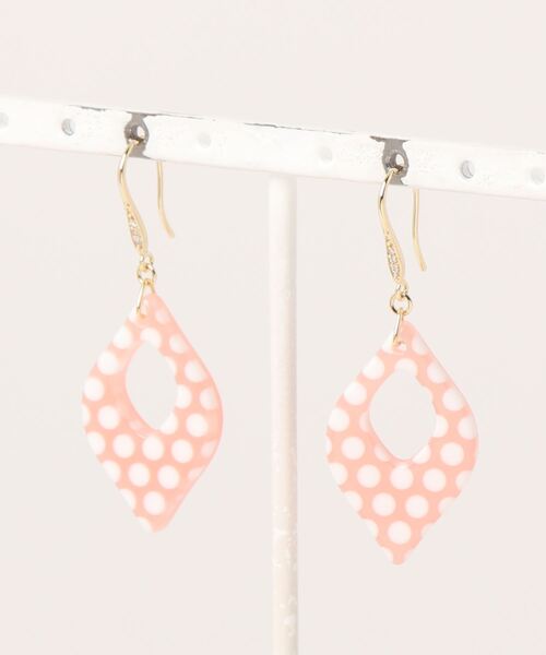 tone(トーン)の「【Little Sanctuary】Acrylic dot hoop / ピアス(ピアス(両耳用)・レディース・ホワイト/ピンク・FREE)」の2枚目の写真