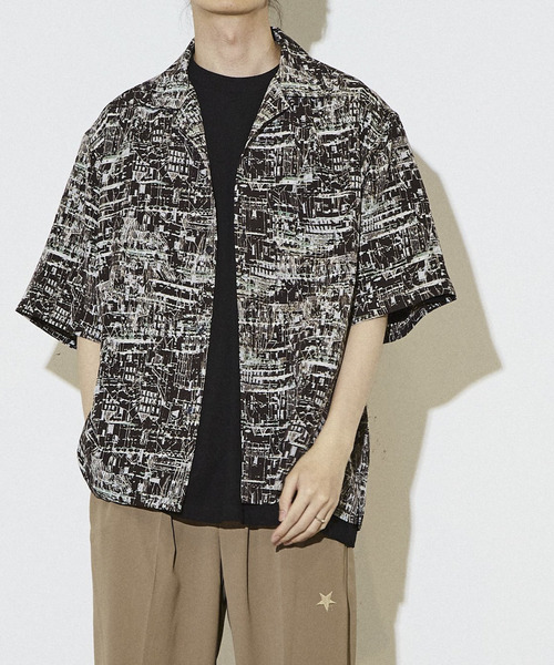 CONVERSE TOKYO(コンバーストウキョウ)の「LOOSE WHOLE PRINT SHIRT(シャツ/ブラウス・メンズ・サックスブルー/ブラック/ホワイト・MEDIUM/LARGE)」の3枚目の写真