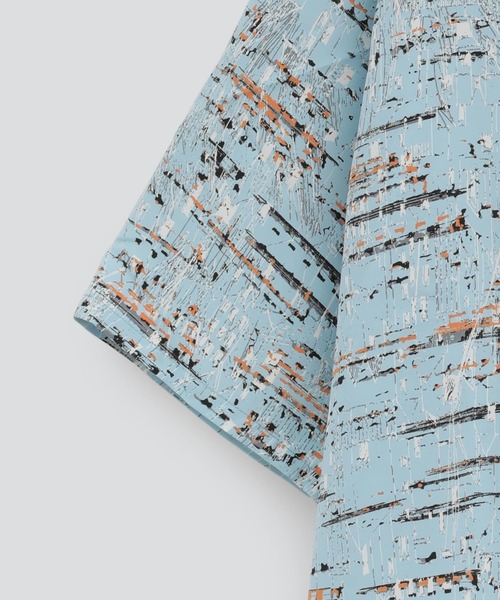 CONVERSE TOKYO(コンバーストウキョウ)の「LOOSE WHOLE PRINT SHIRT(シャツ/ブラウス・メンズ・サックスブルー/ブラック/ホワイト・MEDIUM/LARGE)」の5枚目の写真