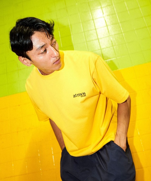 atmos(アトモス)の「atmosphere Logo T-shirts / アトモスフィア ロゴ Tシャツ(Tシャツ/カットソー・メンズ・イエロー/ホワイト/ブラック/ネイビー・M/XL/L/XXL)」の5枚目の写真