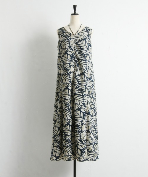 &. NOSTALGIA（アンドドットノスタルジア）の「ホルターネックリゾートワンピース（ワンピース・レディース・ブルー/グレー・FREE）」の9枚目の写真