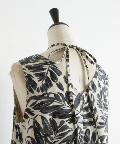 &. NOSTALGIA（アンドドットノスタルジア）の「ホルターネックリゾートワンピース（ワンピース・レディース・ブルー/グレー・FREE）」の12枚目の写真