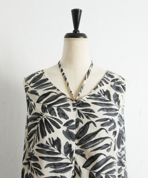 &. NOSTALGIA（アンドドットノスタルジア）の「ホルターネックリゾートワンピース（ワンピース・レディース・ブルー/グレー・FREE）」の21枚目の写真