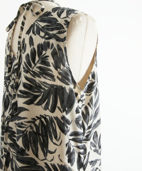 &. NOSTALGIA（アンドドットノスタルジア）の「ホルターネックリゾートワンピース（ワンピース・レディース・ブルー/グレー・FREE）」の10枚目の写真