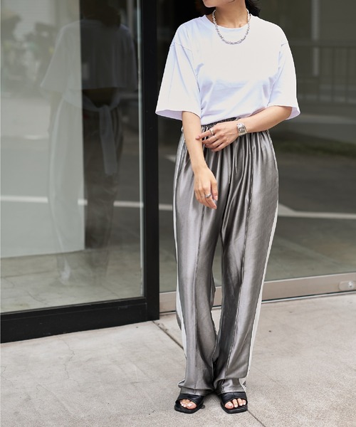 COLONY 2139（コロニートゥーワンスリーナイン）の「ラインサテン