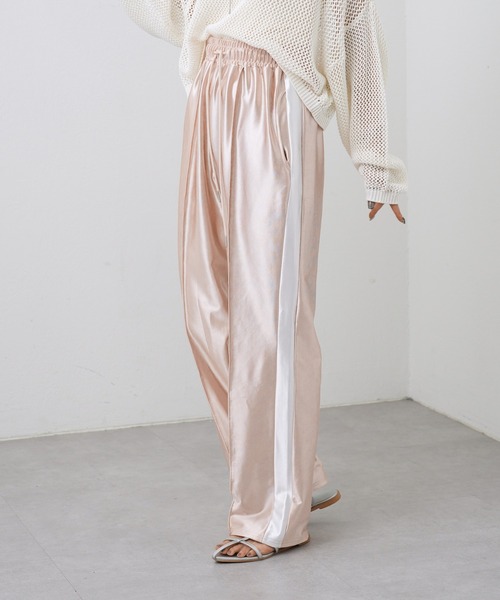 COLONY 2139（コロニートゥーワンスリーナイン）の「ラインサテンパンツ（その他パンツ・レディース・グレー/シャンパン・FREE）」の18枚目の写真