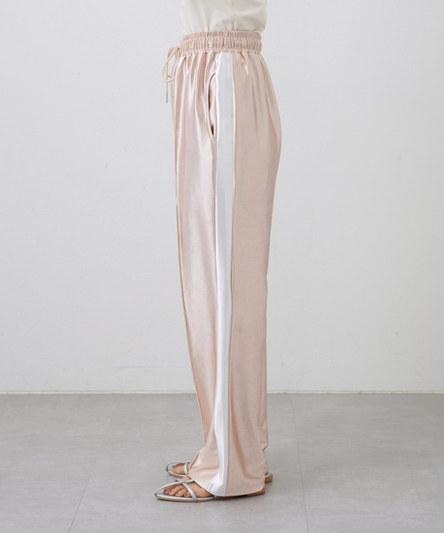 COLONY 2139（コロニートゥーワンスリーナイン）の「ラインサテンパンツ（その他パンツ・レディース・グレー/シャンパン・FREE）」の22枚目の写真