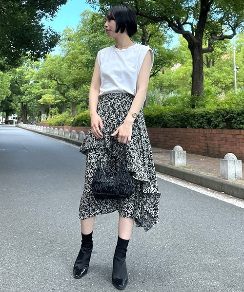 SEN TOKYO（セントーキョー）の「フェミニンにもカジュアルにも。くしゅくしゅハンドバック（ハンドバッグ・レディース・シルバー/ホワイト/ブラック・FREE）」の16枚目の写真