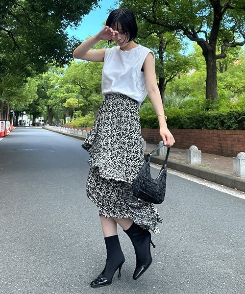 SEN TOKYO（セントーキョー）の「フェミニンにもカジュアルにも。くしゅくしゅハンドバック（ハンドバッグ・レディース・シルバー/ホワイト/ブラック・FREE）」の17枚目の写真