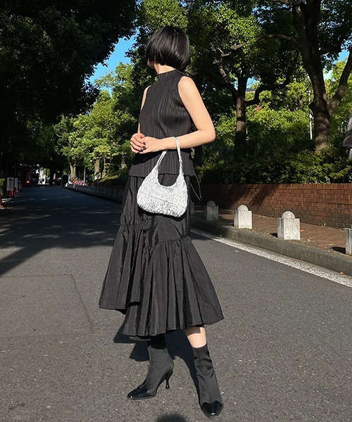 SEN TOKYO（セントーキョー）の「フェミニンにもカジュアルにも。くしゅくしゅハンドバック（ハンドバッグ・レディース・シルバー/ホワイト/ブラック・FREE）」の22枚目の写真