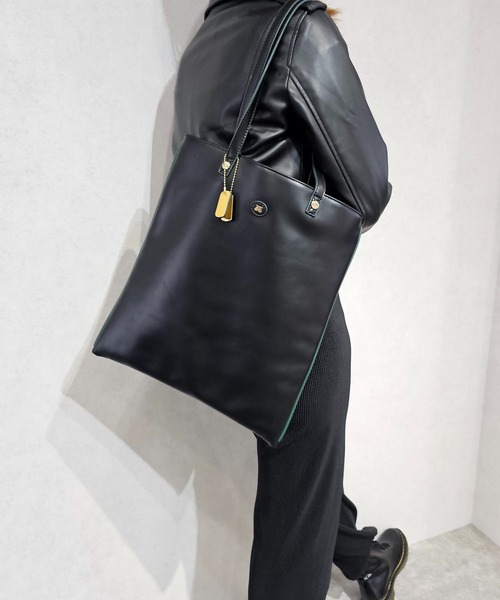 jouetie（ジュエティ）の「【jouetie/ジュエティ】カラーエッジ(コバ) A4トートバッグ（トートバッグ・レディース・ブラック/アイボリー/ダークブラウン/ダークグリーン/ブラック系その他・FREE）」の16枚目の写真