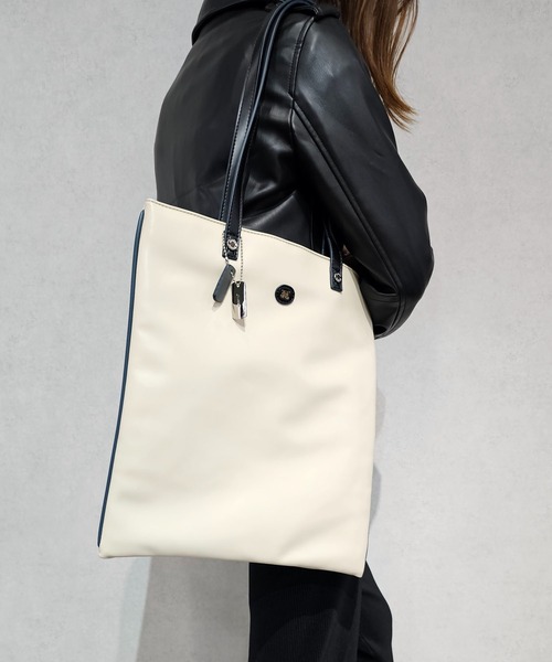 jouetie（ジュエティ）の「【jouetie/ジュエティ】カラーエッジ(コバ) A4トートバッグ（トートバッグ・レディース・ブラック/アイボリー/ダークブラウン/ダークグリーン/ブラック系その他・FREE）」の10枚目の写真