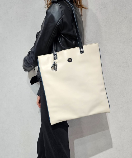 jouetie（ジュエティ）の「【jouetie/ジュエティ】カラーエッジ(コバ) A4トートバッグ（トートバッグ・レディース・ブラック/アイボリー/ダークブラウン/ダークグリーン/ブラック系その他・FREE）」の11枚目の写真