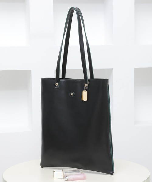 jouetie（ジュエティ）の「【jouetie/ジュエティ】カラーエッジ(コバ) A4トートバッグ（トートバッグ・レディース・ブラック/アイボリー/ダークブラウン/ダークグリーン/ブラック系その他・FREE）」の8枚目の写真
