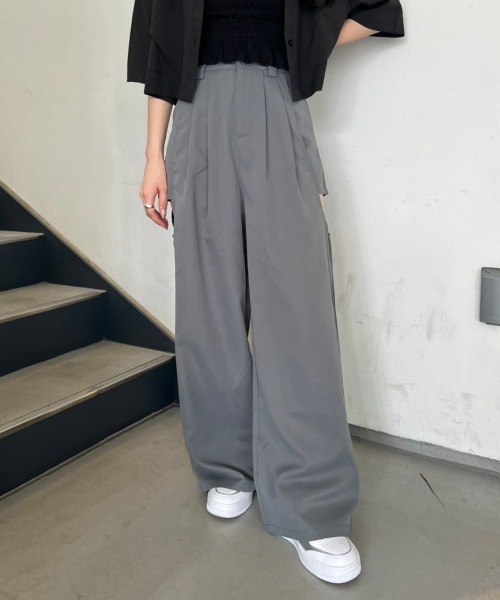 nemne store(ネンネストア)の「【低身長用サイズあり】サイドカッティングパンツ(その他パンツ・レディース・ブラック/グレー・MEDIUM/SMALL)」の5枚目の写真