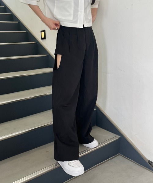 nemne store(ネンネストア)の「【低身長用サイズあり】サイドカッティングパンツ(その他パンツ・レディース・ブラック/グレー・MEDIUM/SMALL)」の4枚目の写真