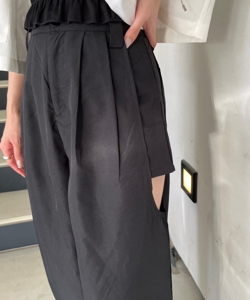nemne store(ネンネストア)の「【低身長用サイズあり】サイドカッティングパンツ(その他パンツ・レディース・ブラック/グレー・MEDIUM/SMALL)」の16枚目の写真