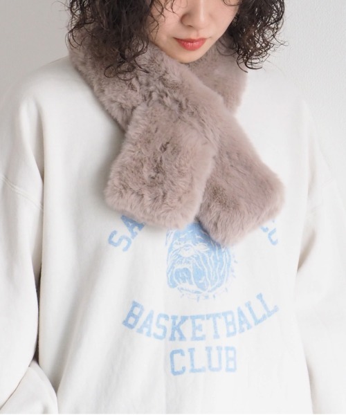 cepo（セポ）の「フェイクファーミニティペット（マフラー・レディース・ライトベージュ/モカ/ライトグレー・FREE）」の3枚目の写真