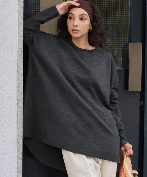 coca（coca）（コカ）の「【WEB限定セール】クルーネック テールカットニットチュニック（ニット/セーター・レディース・ブラック/ベージュ/グレー/レッド/アイボリー/ライトグレー/チャコール/ライトブルー/ブルー/オートミール/イエロー・M/L/S）」の5枚目の写真