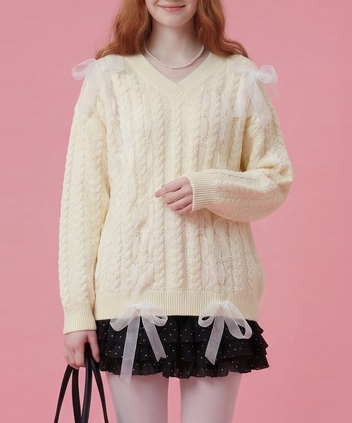 HOOK(フック)の「【HOOK】for girls ケーブル編みリボン通しデザインニット (AW)(ニット/セーター・レディース・ライトベージュ/グレー・S/M/L/XL)」の1枚目の写真