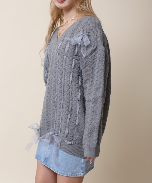 HOOK(フック)の「【HOOK】for girls ケーブル編みリボン通しデザインニット (AW)(ニット/セーター・レディース・ライトベージュ/グレー・S/M/L/XL)」の15枚目の写真